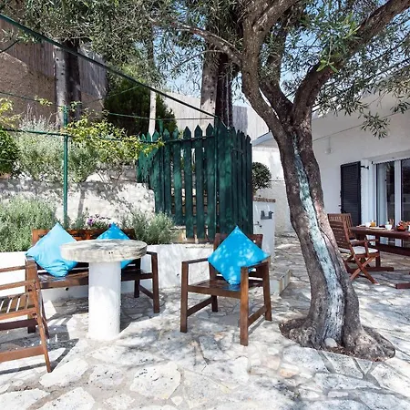 Thalia's House Apartman *