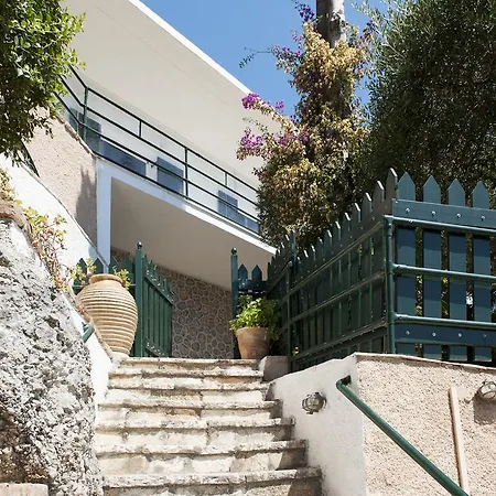 Thalia's House *